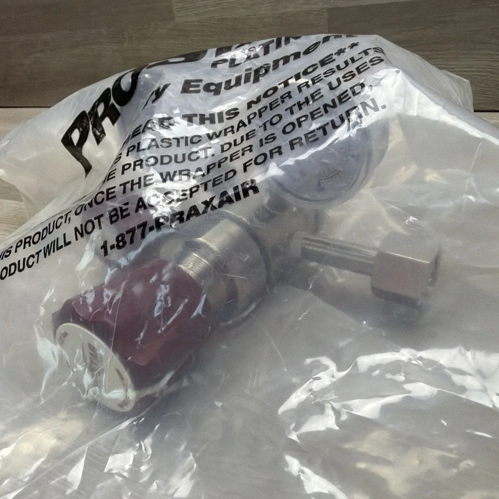 Brand New/ Factory Sealed Prostar Platinum Gas Regulator Model PRS301323